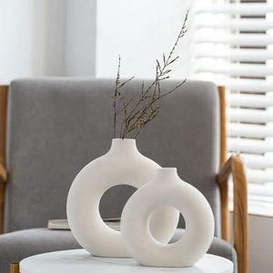 Large 7.5" White Ceramic Donut Vase, Modern Minimalistic Donut Vase for Home